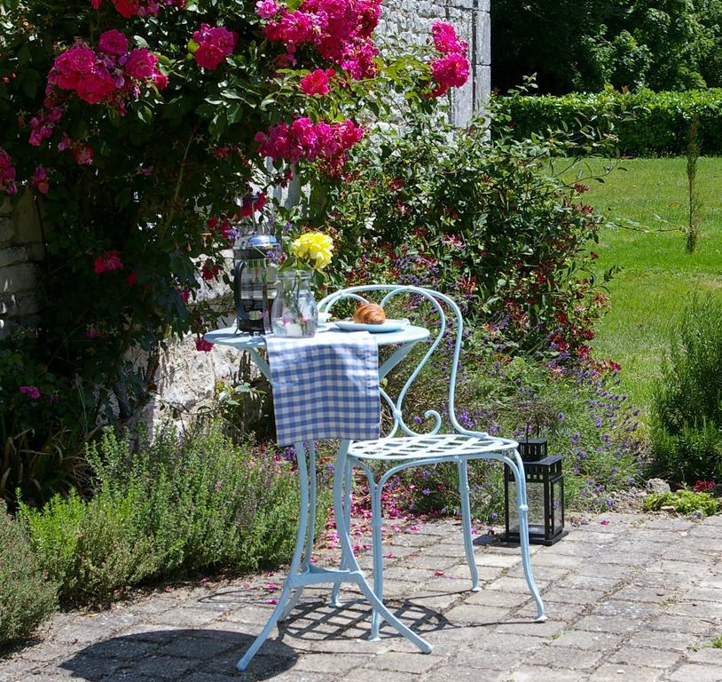 L'Olivier Villa Monts-sur-Guesnes Exterior photo