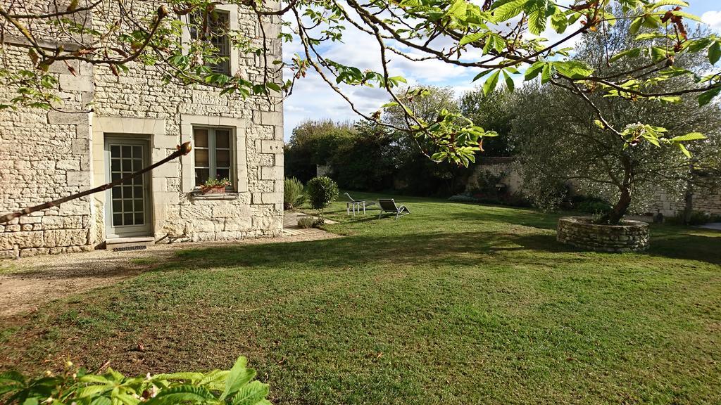 L'Olivier Villa Monts-sur-Guesnes Exterior photo